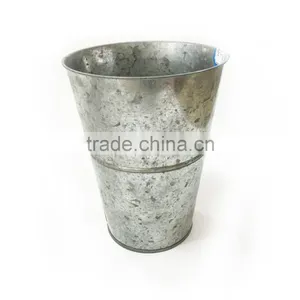 Small Colorful Metal Pail With Handle thumbnail-5