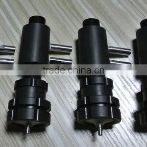 China Guangzhou Factory Small Perfume Bottle Four Head Filling Machine/equipment With Negative Pressure for Sale thumbnail-5
