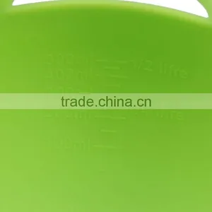 High Quality Manual Plastic Lemon Squeezer With Scale thumbnail-5