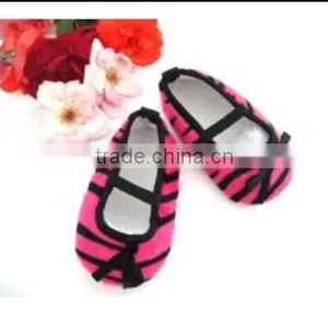 2016 New Design High Quality Boutique Soft Baby Sole Shoes thumbnail-4