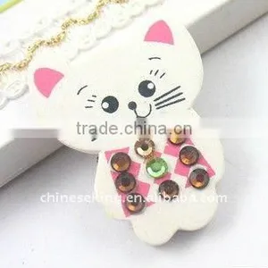 Funny Wooden Cat Brooch for Kids Children's Cartoon Brooch Lovely Costume Wood Jewelry for Children thumbnail-1