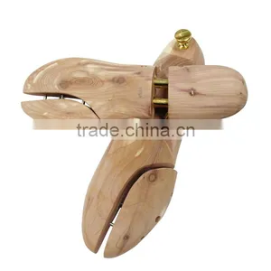 Individual Packing and Custom Logo Available Red Cedar Wood Shoe Stretcher With Double Tube thumbnail-3