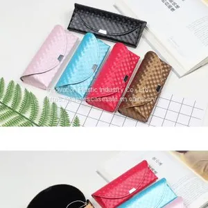 Vintage and Artistic Striated Glasses Case; Crush-resistant Travel Eyeglass Case thumbnail-5