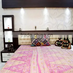 Vintage Kantha Art Bedding Reversible Throw Ralli Gudri Handmade Cotton Tapestery Bohemian Home Decorative Cotton Blanket thumbnail-1