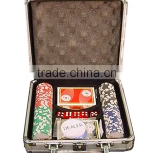 100 Pieces Poker Chip Set in a Professional Durable Casino Aluminium Case thumbnail-1