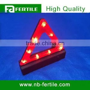 Reflective Road Warning Triangle Light for Car Use 310006 thumbnail-1