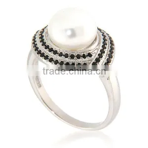 Fashionable Sterling Silver White and Black Spinel Freshwater Pearl Ring thumbnail-3