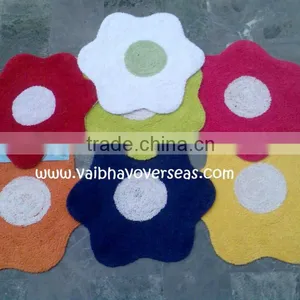 Daisy Bath Mats thumbnail-1