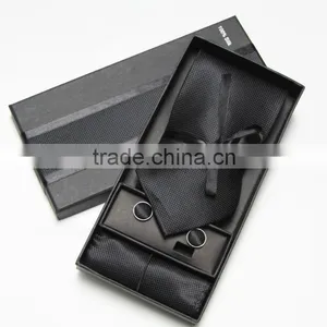 Men's 100% Woven Silk Tie With Hanky thumbnail-2