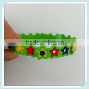 High Quality Adjustable Pvc Wristband Custom Rubber Bracelet thumbnail-2