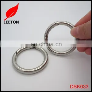 Factory Supply Zinc Alloy Strong Round Carabiner Hook thumbnail-6