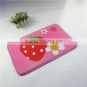 2016 Fashion Strawberry Patterned Cleaning Mat Bath Mat thumbnail-1
