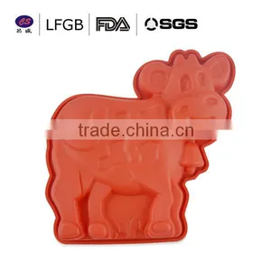 DIY Hot Sale Wholesale Top Quality Cow Shape Silicone Cake Molds thumbnail-1