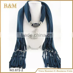 Best Selling Fine Quality Bird Scarf Fine Workmanship thumbnail-2