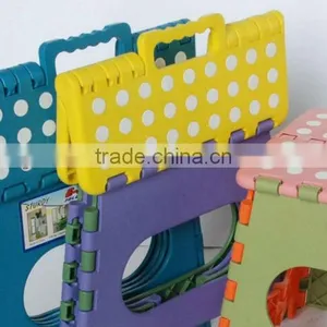 High Quality Plastic Low Stool thumbnail-3