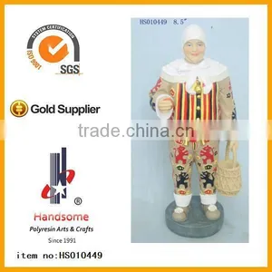 Resin Personalized Handcrafts People Sculptures Statues Modern thumbnail-1