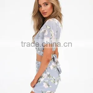 2016 Fashionable Floral Printed Bandage Crop Top And Shorts Sets thumbnail-3