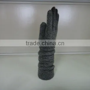 Woollen Gloves thumbnail-1