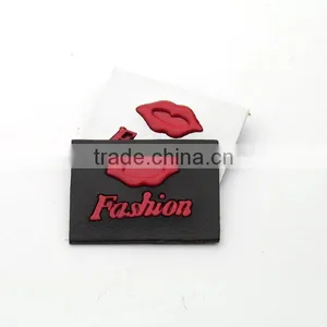 Black/white PU Leather Sew on Patches With Red Metal Lips Plates Fashion Clothing Label for Jeans/jacket PLB-012 thumbnail-4