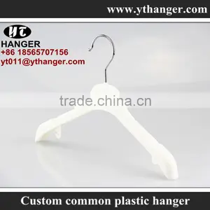 IMY-511 White Plastic Kids Hangers for Clothes thumbnail-1