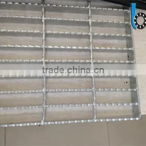 STEEL GRATING PLATE 1325x550MM thumbnail-1