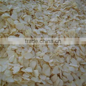 Dehydrated Garlic Flake thumbnail-1