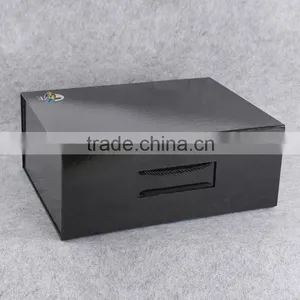 Black Foldable Cardboard Box With Rope Handle thumbnail-2