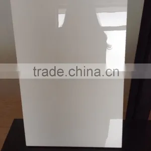 Water -proof High Glossy Acrylic Plywood thumbnail-3