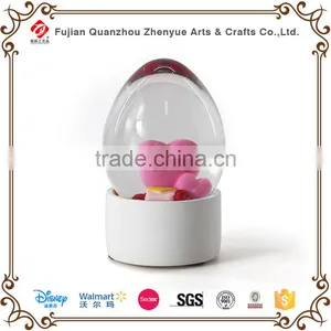 Plastic Material Love Water Globe thumbnail-1
