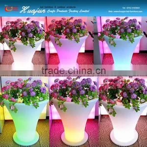 PE Plastic Led Flower Pot Decorative Restaurant thumbnail-3