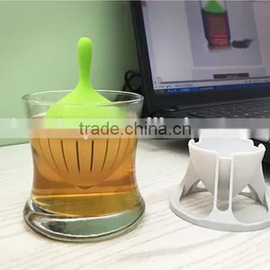 Original Design Stainless Steel Silicone Creative Tea Infusers The Gyro Design Tea Strainer thumbnail-3