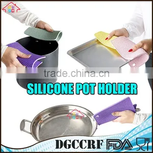 Food Grade Square Honeycomb Shaped Silicone Pot Holder thumbnail-4