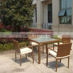 Great Nice Garden Chair And Table For Courtyard Life thumbnail-1