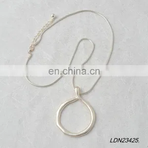 Simple Circle With Pole-chain Worn Silver Necklace thumbnail-3