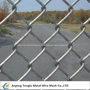 Diamond Wire Mesh Fence thumbnail-1