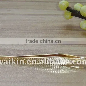 Modern Eyebrow Tweezer thumbnail-1