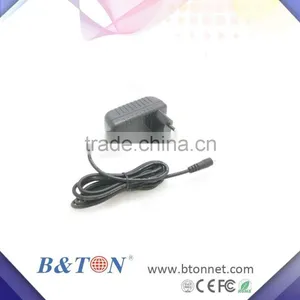 Universal 12v dc Power Adapter White and Black thumbnail-3