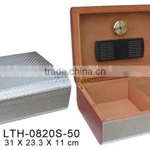 Wholesale High-end Finish Wooden Cigar Cabinet Humidor Boxes thumbnail-1