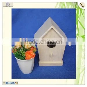 Hot Selling Eco-friendly Outdoor Decorating Polished Wooden Bird House thumbnail-2