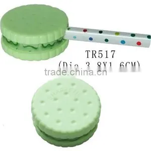 Cute Round Sandwich Biscuit Shape Mini Plastic Pencil Sharpener thumbnail-1
