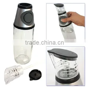 KITCHEN CREATIVE PRESS MEASURE OIL DISPENSER/GLASS OIL AND VINEGAR BOTTLE AS SEEN ON TV thumbnail-4
