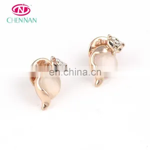 High Quality Crystal Buttons Beautiful Rhinestone Pins Animal Shape Cute Fox Light Pink thumbnail-1
