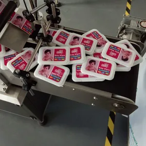 Automatic Wet Paper Caper Top Sticker Flat Surface Labeling Machine thumbnail-2