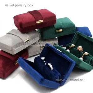 New Velvet Ring Box Pendant Storage Flannel Box Portable Mini Travel Jewelry Box thumbnail-2