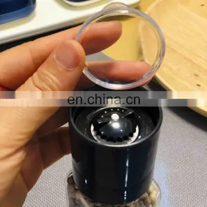 Transparent Glass Pepper Grinder Salt Shaker Bottle Mini Spice Grinder thumbnail-4