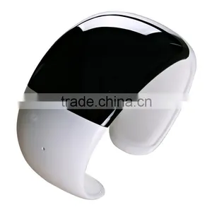 WT-19 Stylish Style Silicon Good Health Bracelet Bluetooth Activity Tracker Led Bluetooth Bracelet thumbnail-1