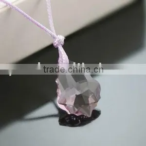 Crystal Maple Leaf Pendant thumbnail-1