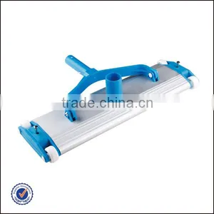 Aluminum Flexible Swimming Pool Vacuum Head With EZ Clip thumbnail-1