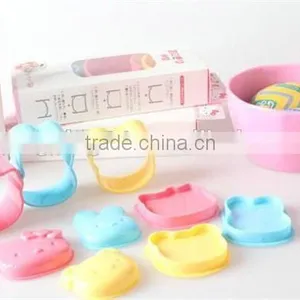 3PCS BENTO RICE ROLL MAKER SET OF RABBIT,BEAR,CAT SHAPED thumbnail-3