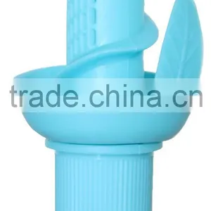 Popular Family Fruit Manual Juicer / Press Juicer / Juice Sprayer thumbnail-2